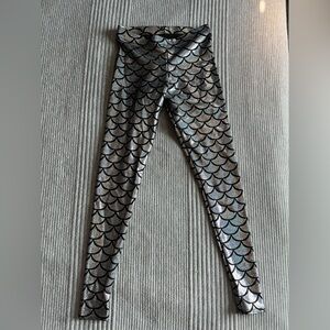 Blackmilk mermaid silver leggings